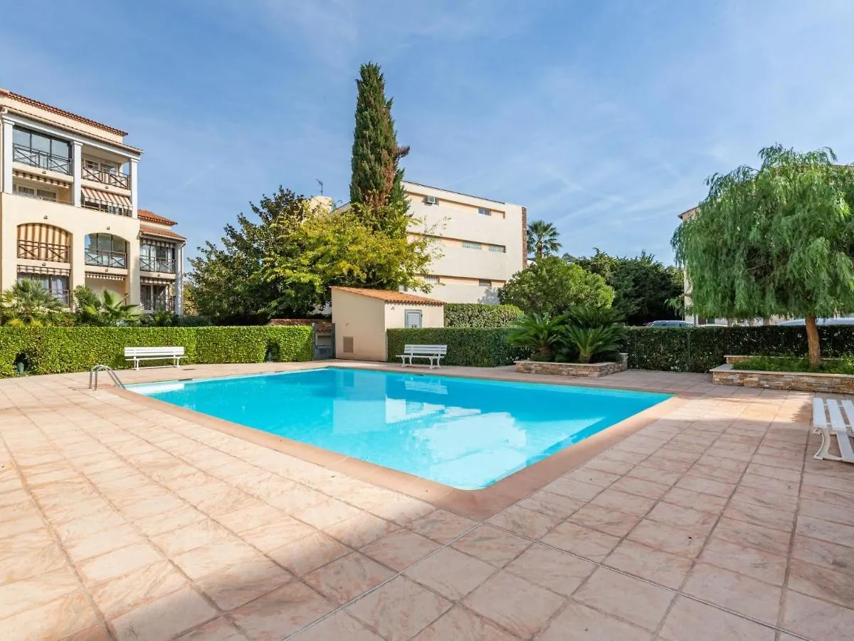 Apartment Les Coralines-5 By Interhome Sainte-Maxime